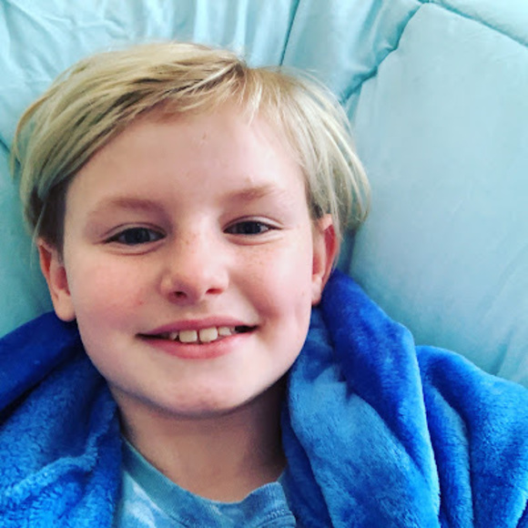 Meet your Posher, Scarlet - Picture 1 of 1